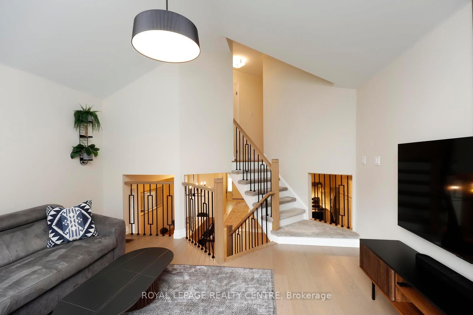 156 Chudleigh Street photo 20