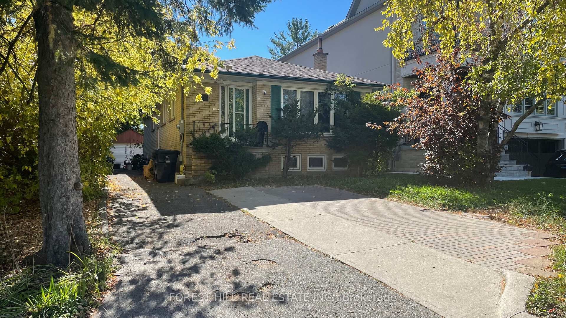 155 Churchill Avenue photo 1
