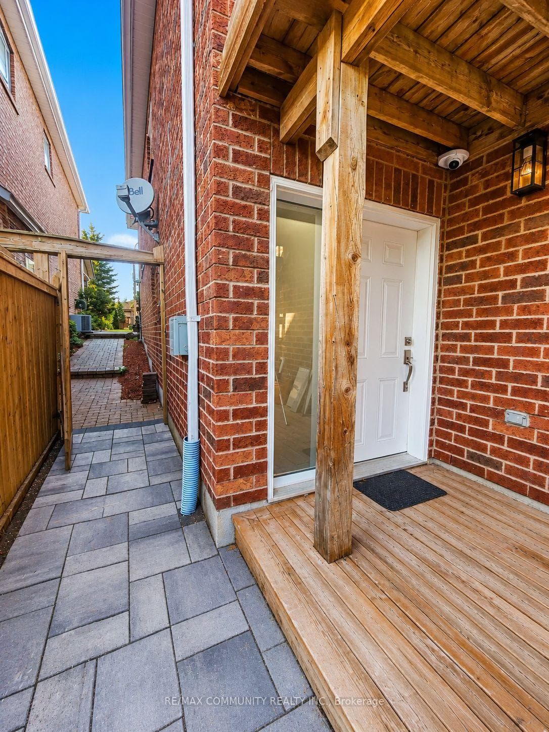 19 Lacroix Court Unit BSMT photo 2