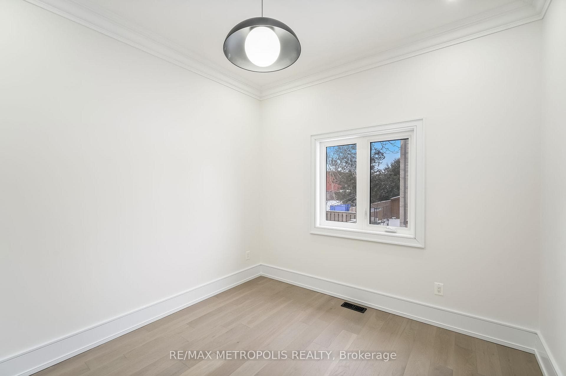 20 Hearth Place photo 14
