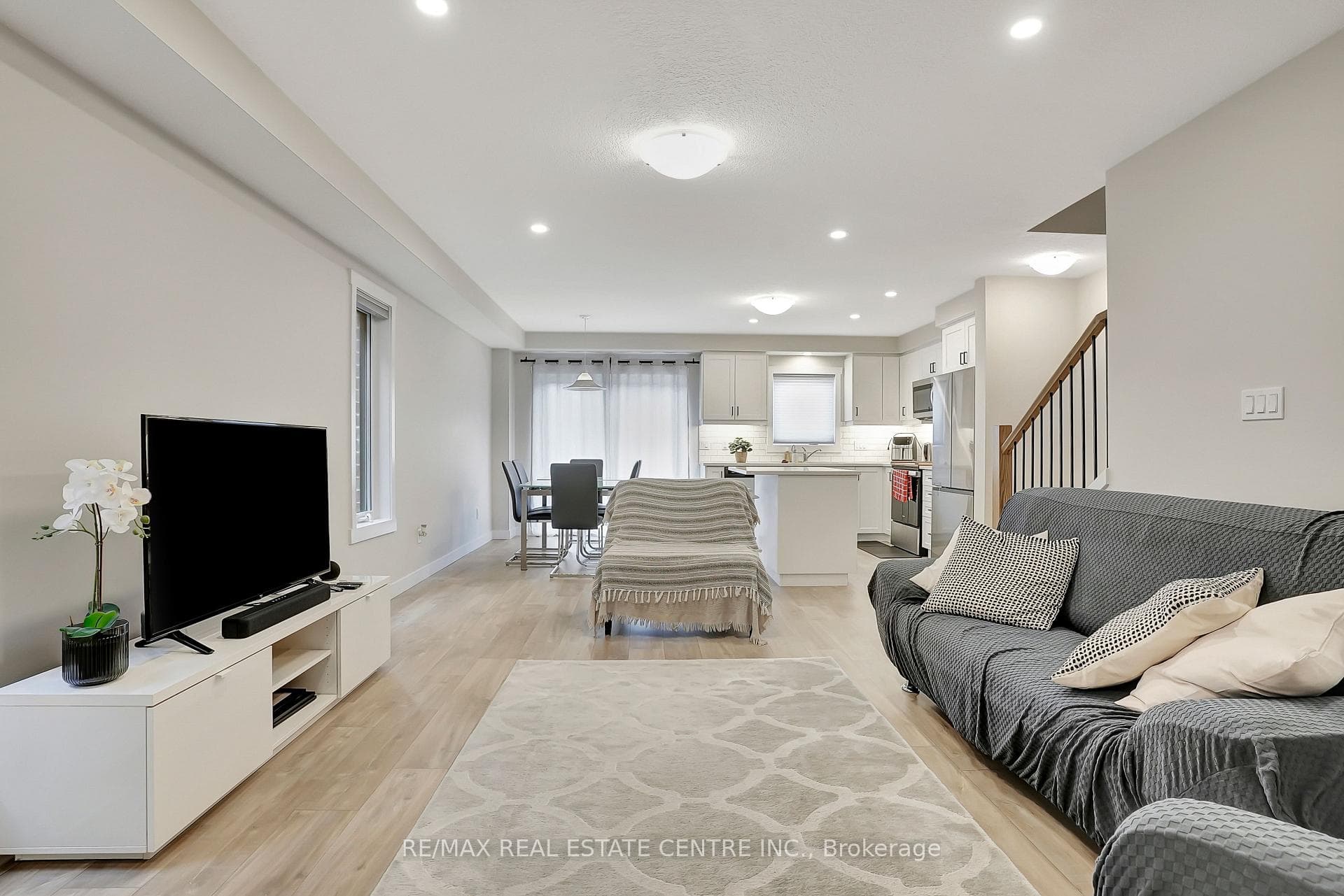 40 Wilkinson Avenue photo 6