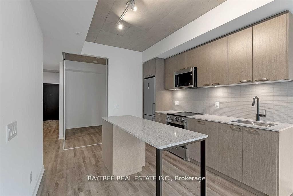 1808 St Clair Avenue Unit 201 photo 6