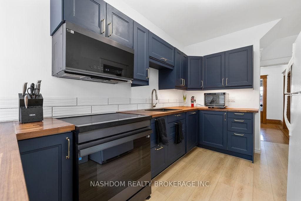 35 Gage Avenue photo 16
