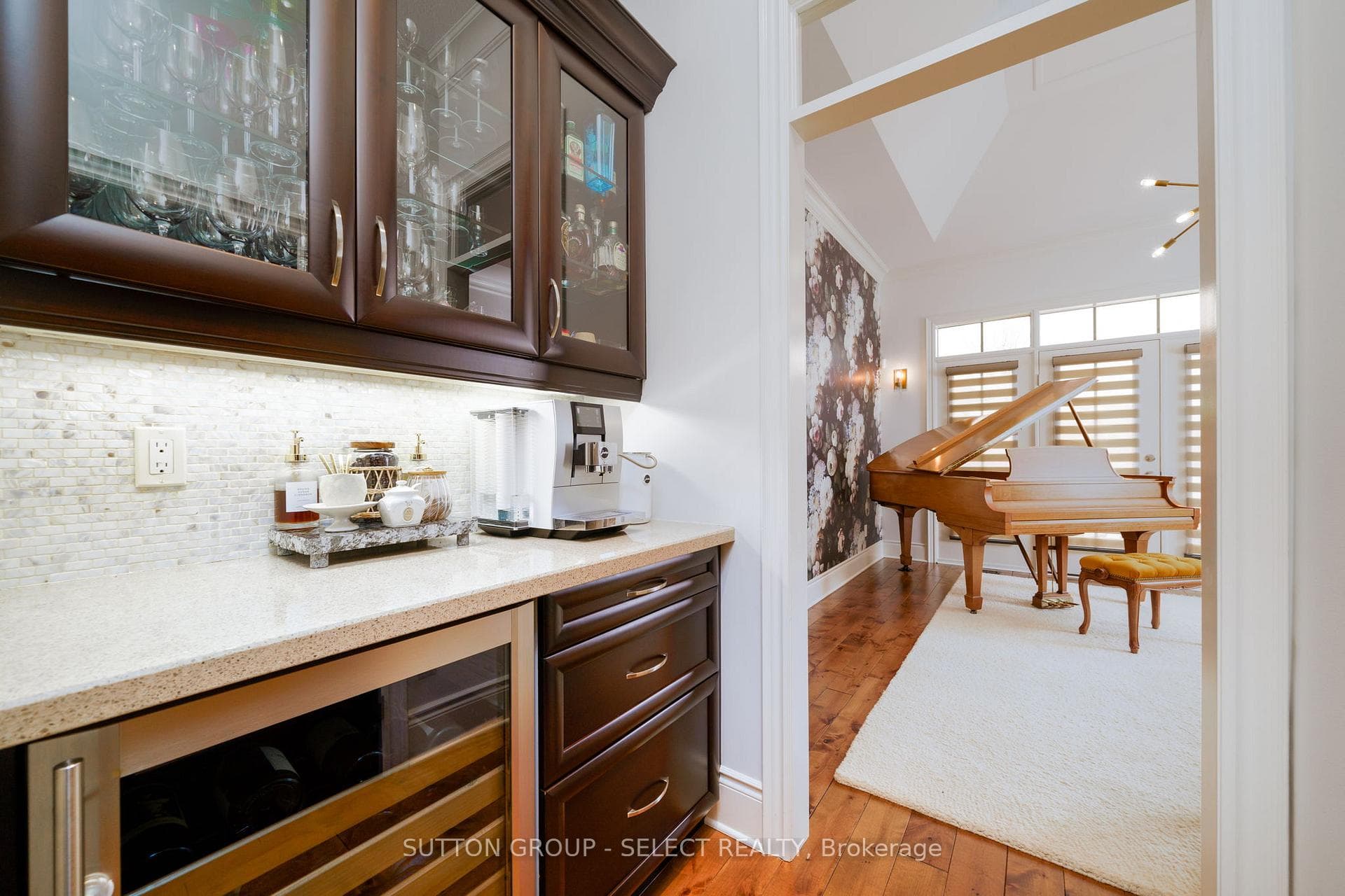 3319 MCLAUCHLAN Grove photo 7