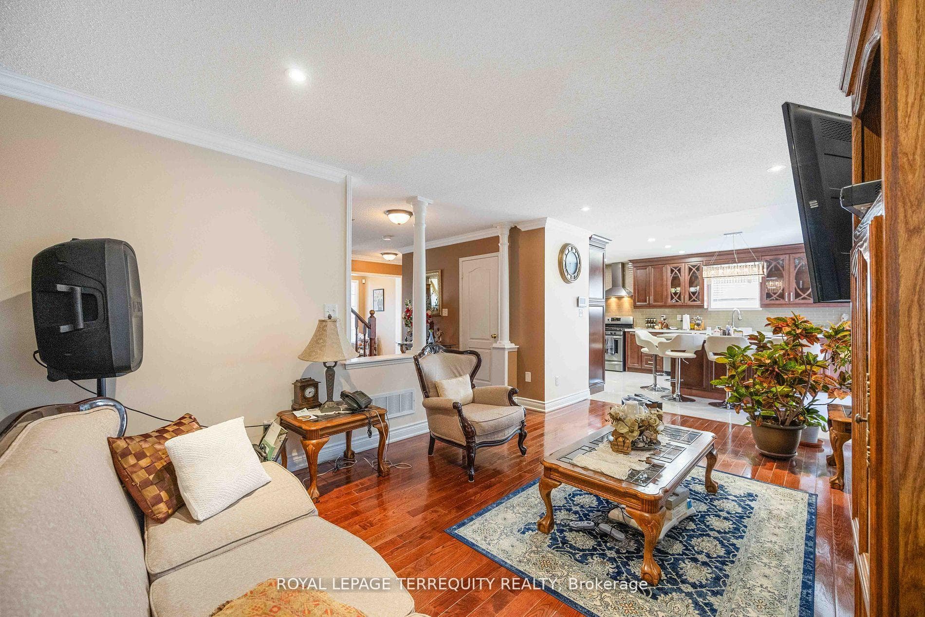 32 Seward Crescent Unit Main photo 29