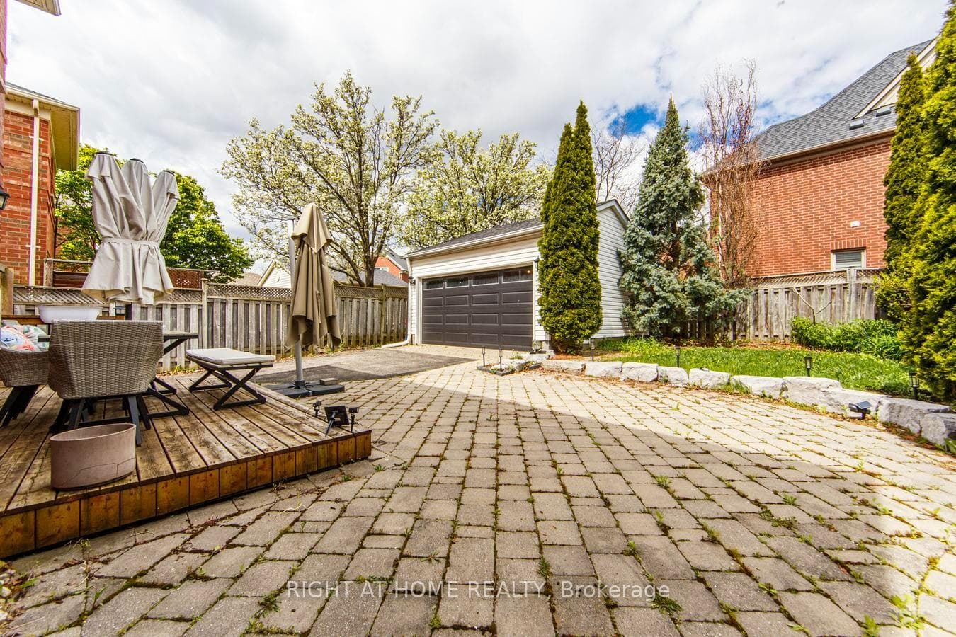 241 Lexington Road photo 45