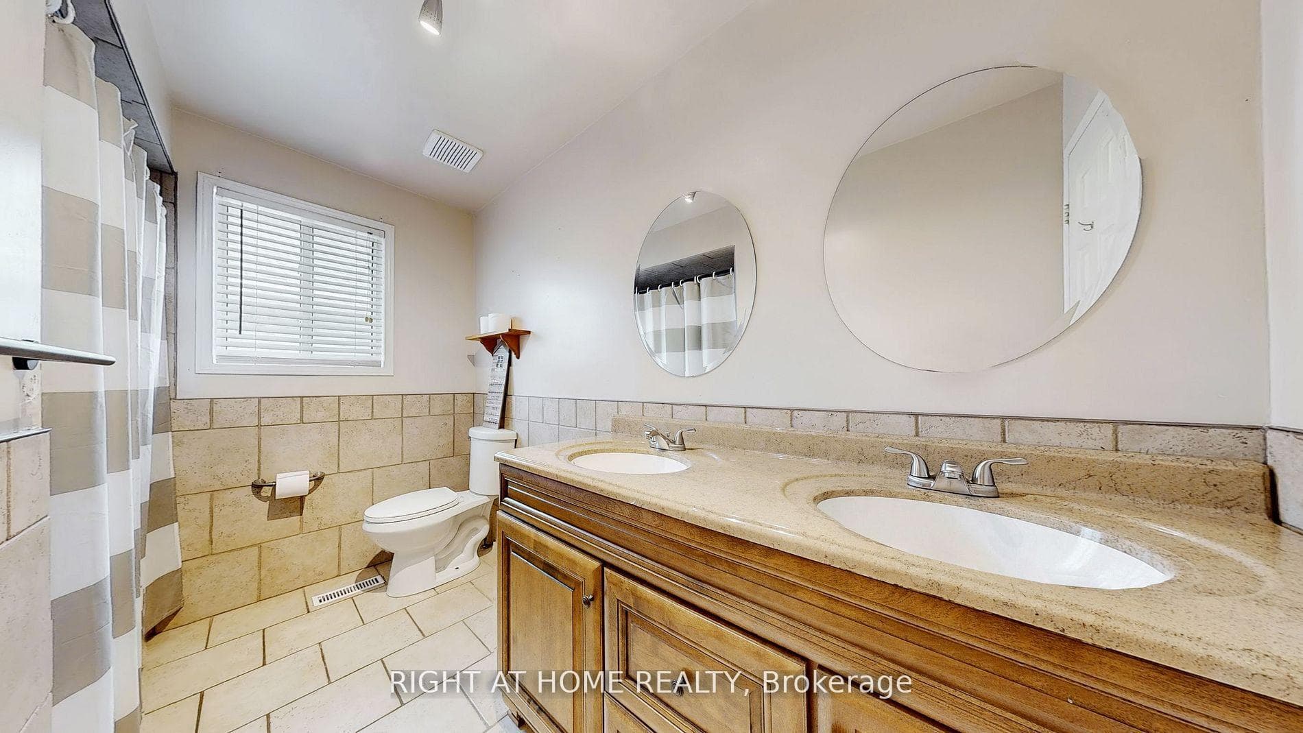 99 Widgeon Street photo 13
