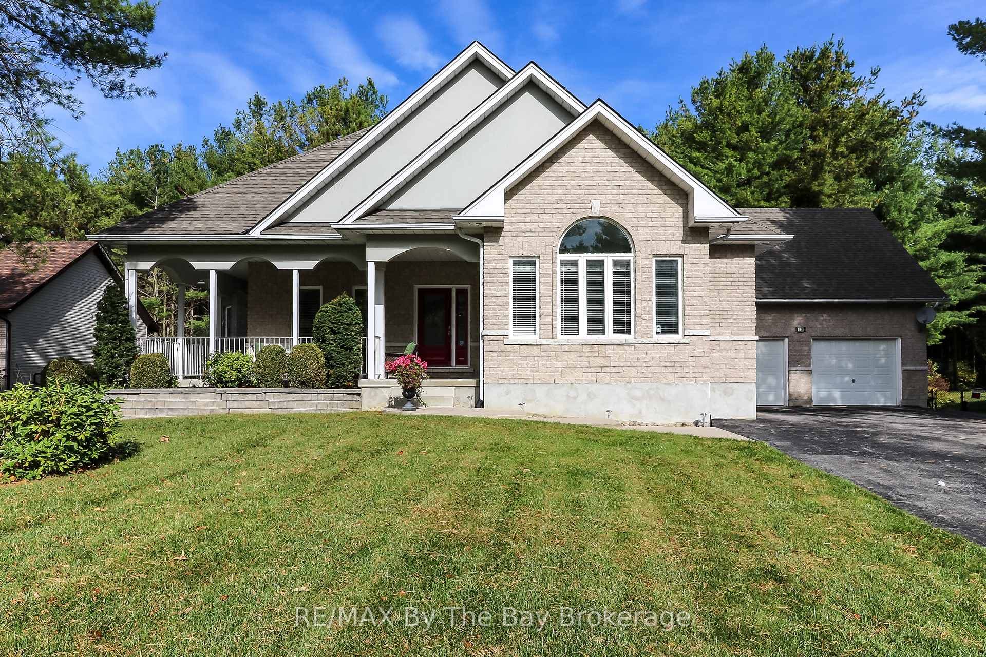 60 Martyn Drive photo 2