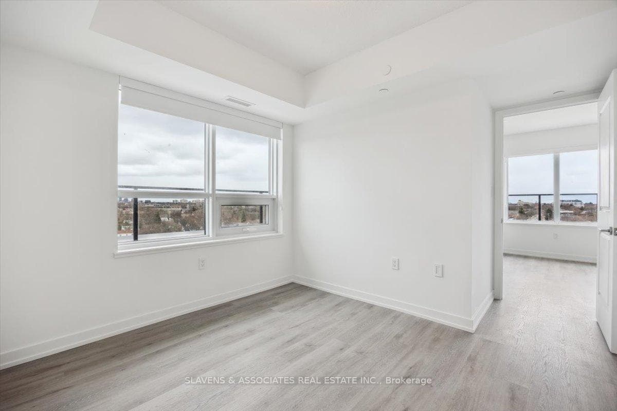 556 Marlee Avenue Unit 911 photo 12