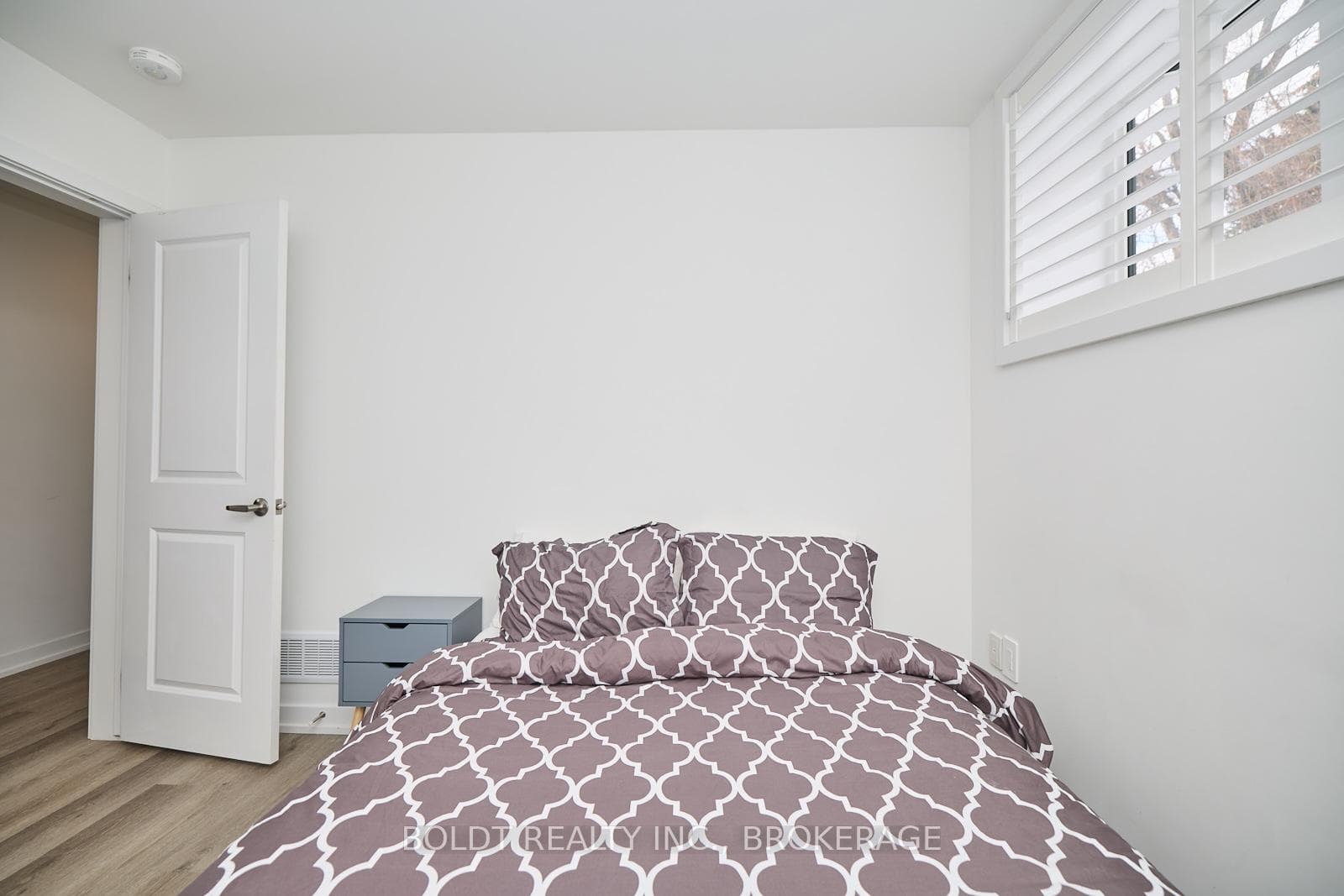 6591 Montrose Road Unit 8 photo 8