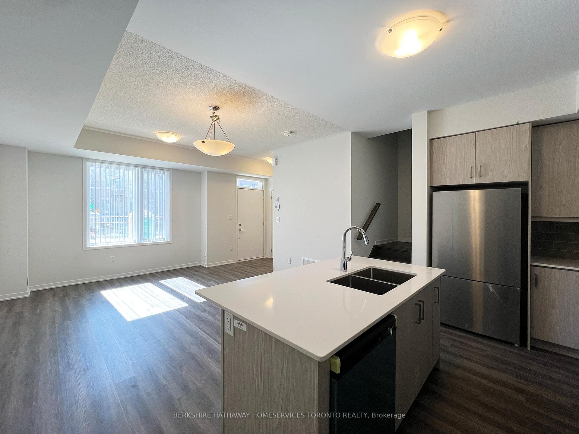 90 Honeycrisp Crescent Unit TH 362 photo 4