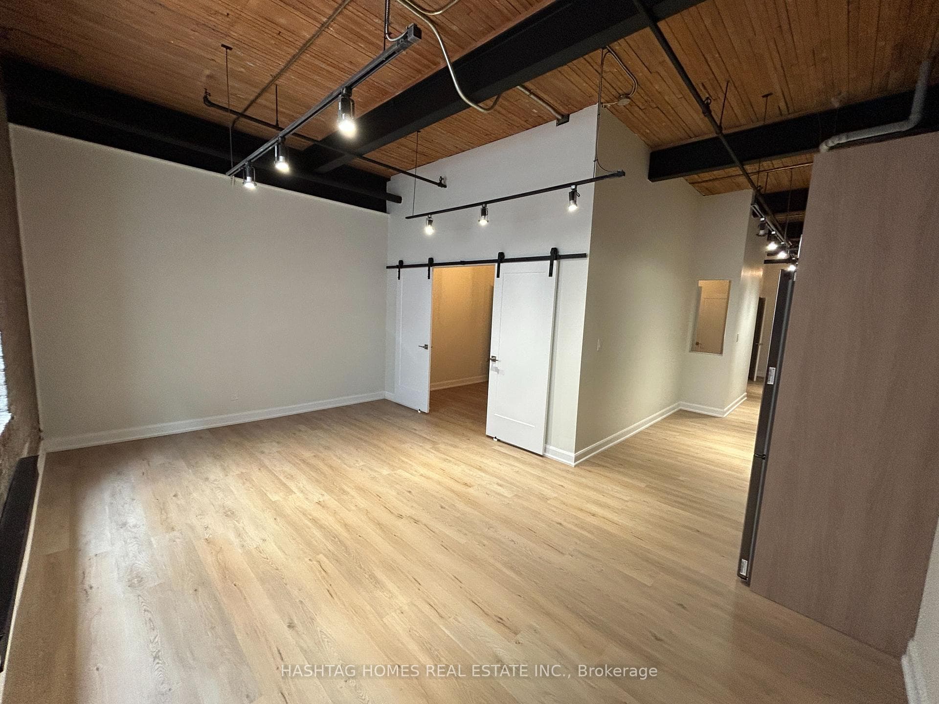 34 Noble Street Unit 102 photo 3