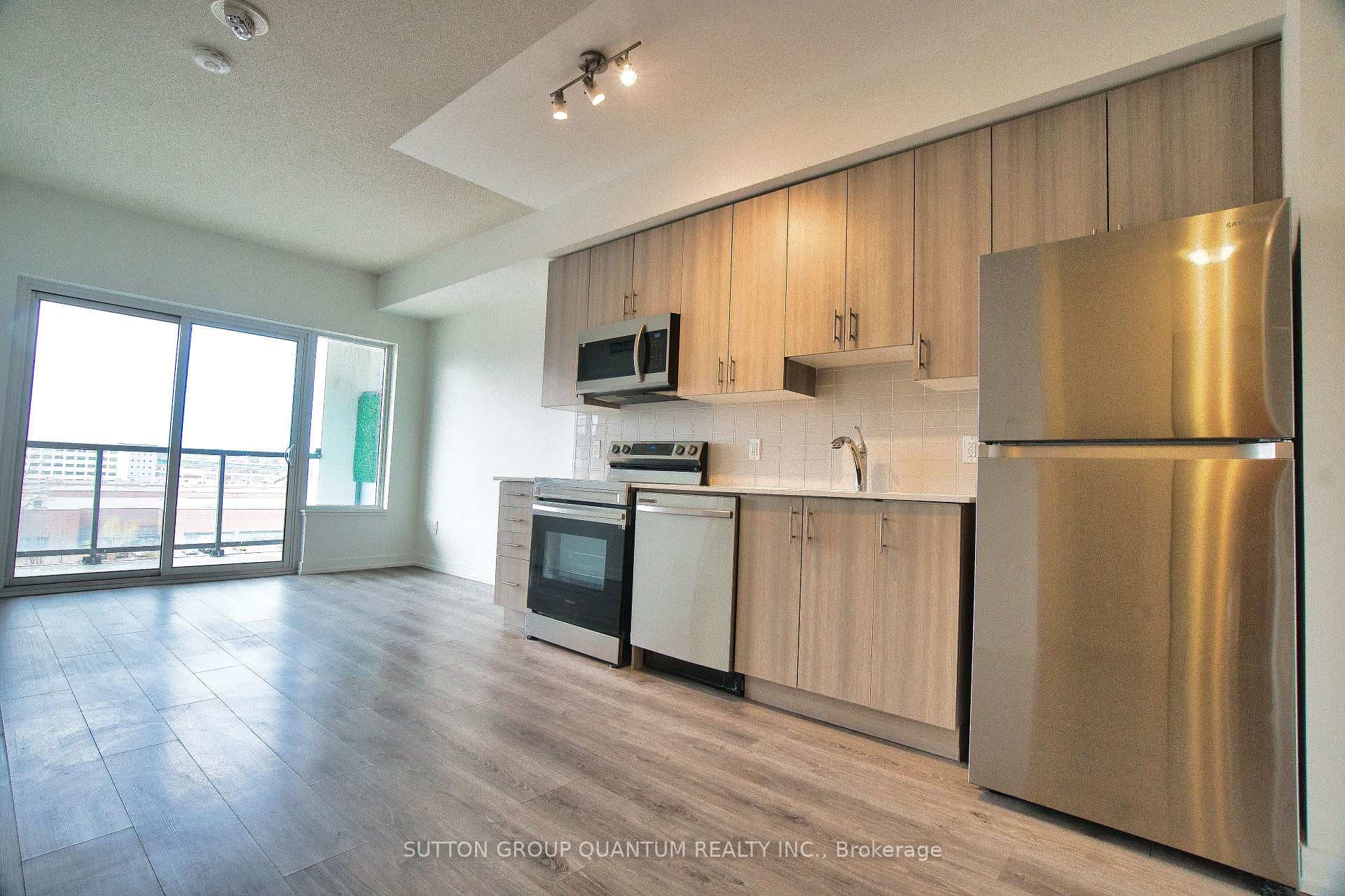 1480 Bayly Street Unit 604 photo 6