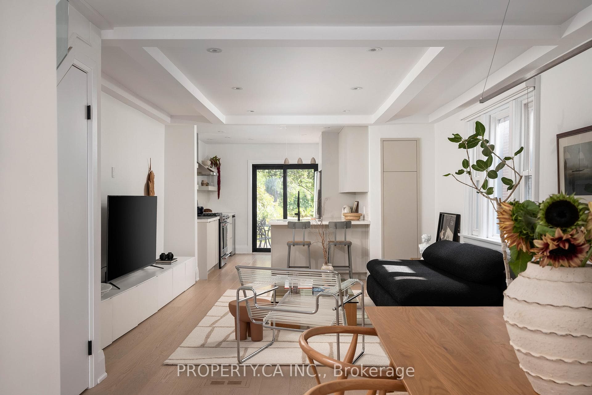 389 Winona Drive photo 8