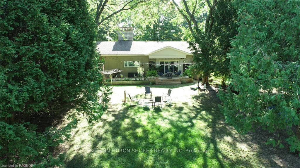 230 TYENDINAGA Drive photo 8