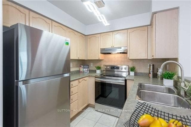 39 Oneida Crescent Unit 1015 photo 4