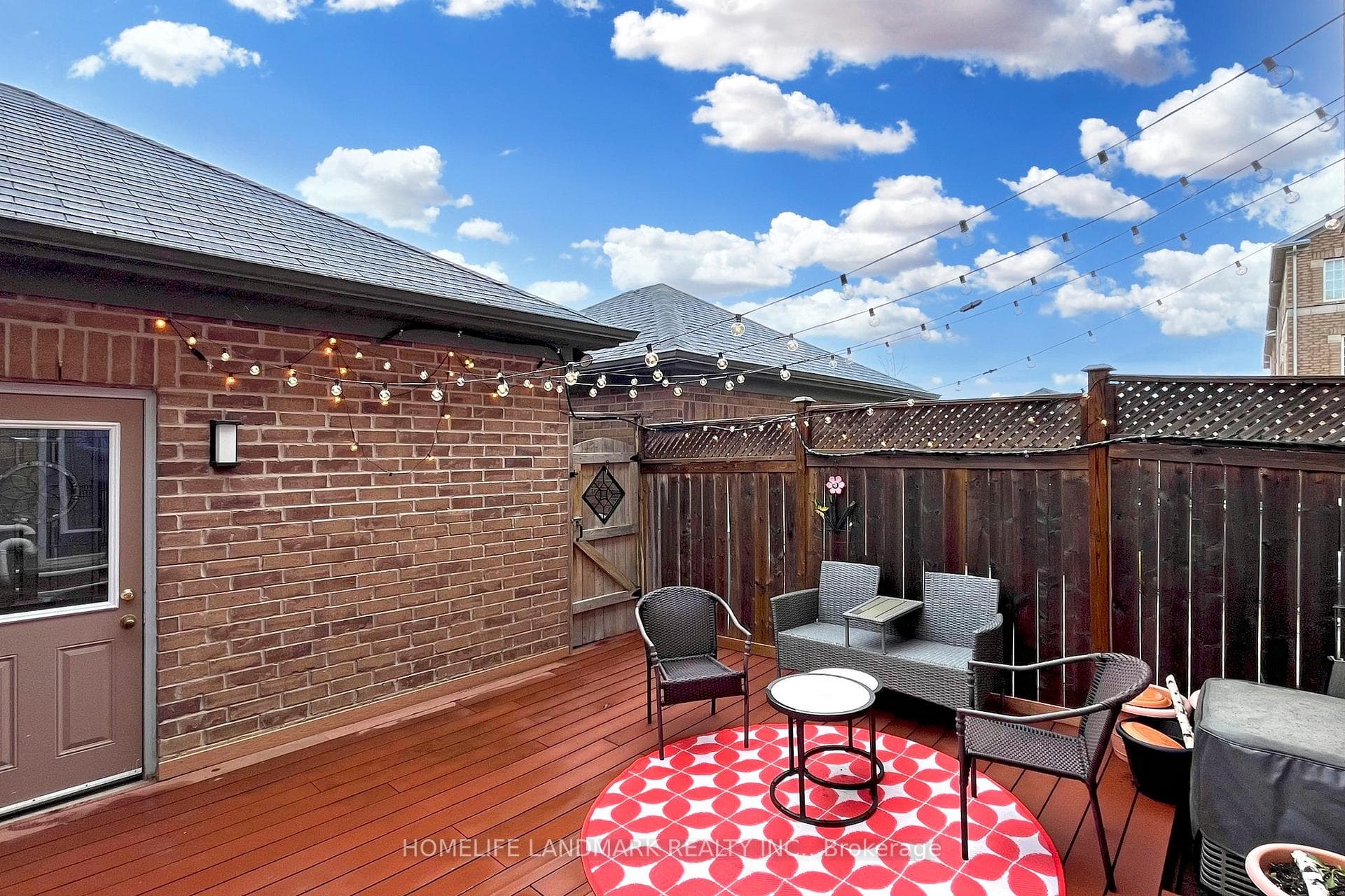 25 Red Brick Road photo 38