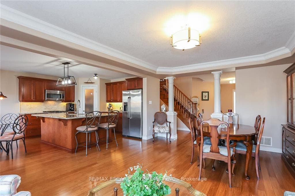 47 Evergreens Drive photo 9