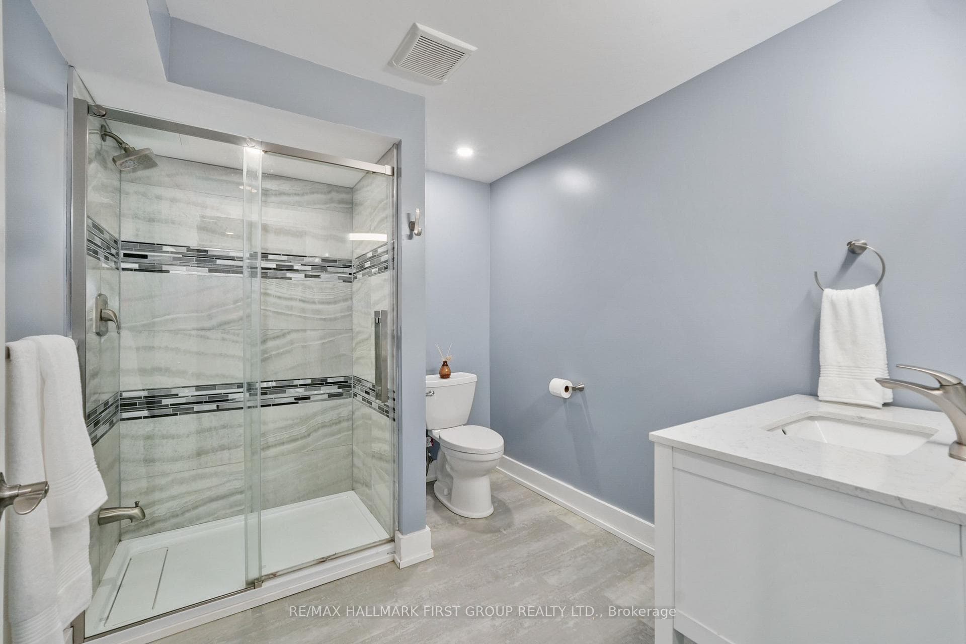 927 Ernest Allen Boulevard photo 43