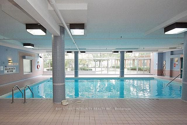 265 Enfield Place Unit 1011 photo 23