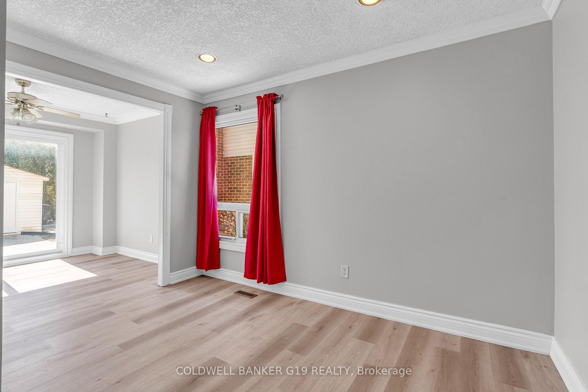 30 Aurora Place photo 25