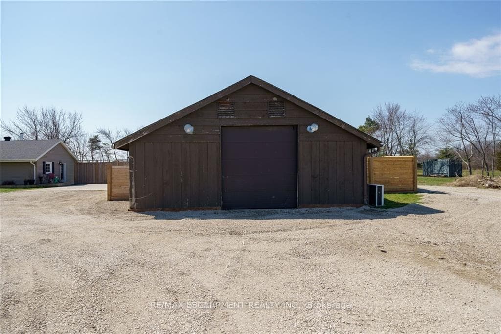 991 Haldibrook Road photo 35