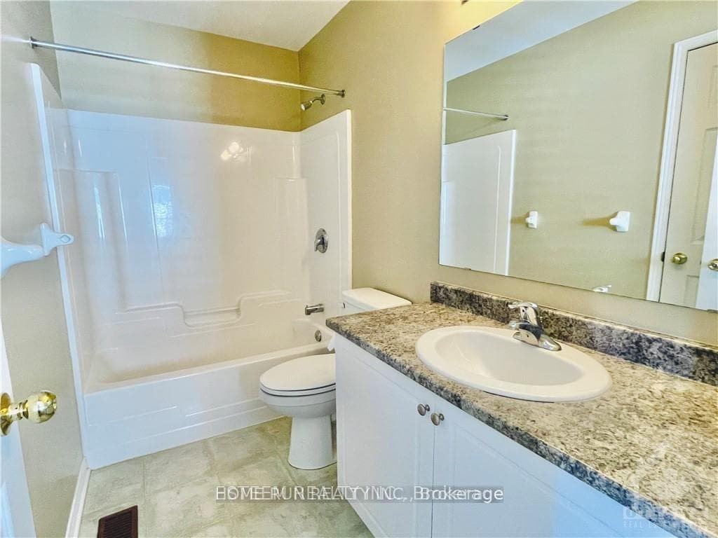 125 Braddock Private photo 17