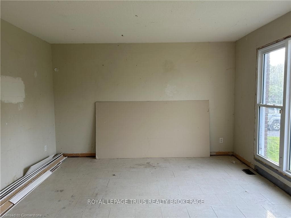 56-58 OAKWOOD Avenue photo 26