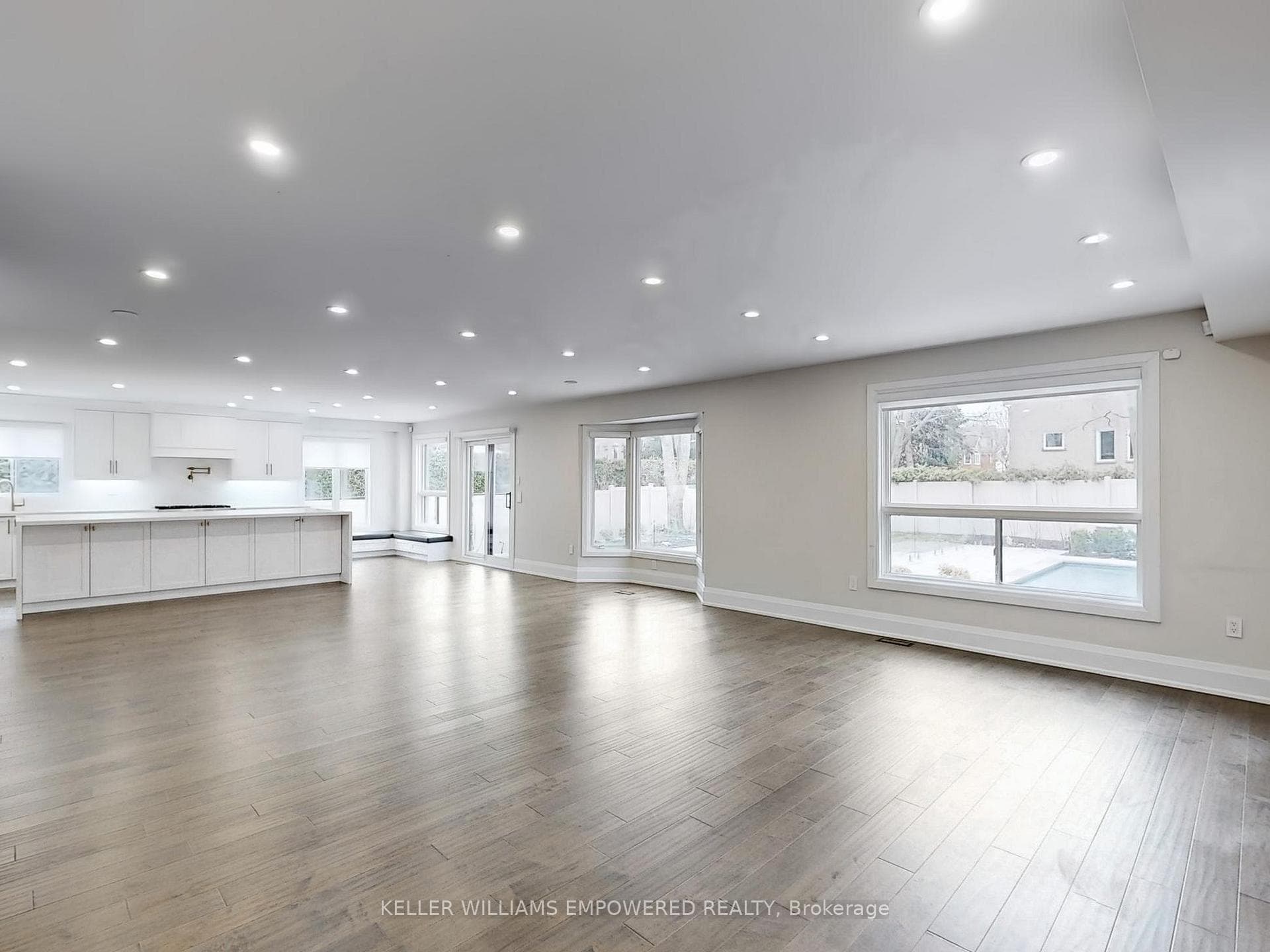525 Binns Avenue photo 12