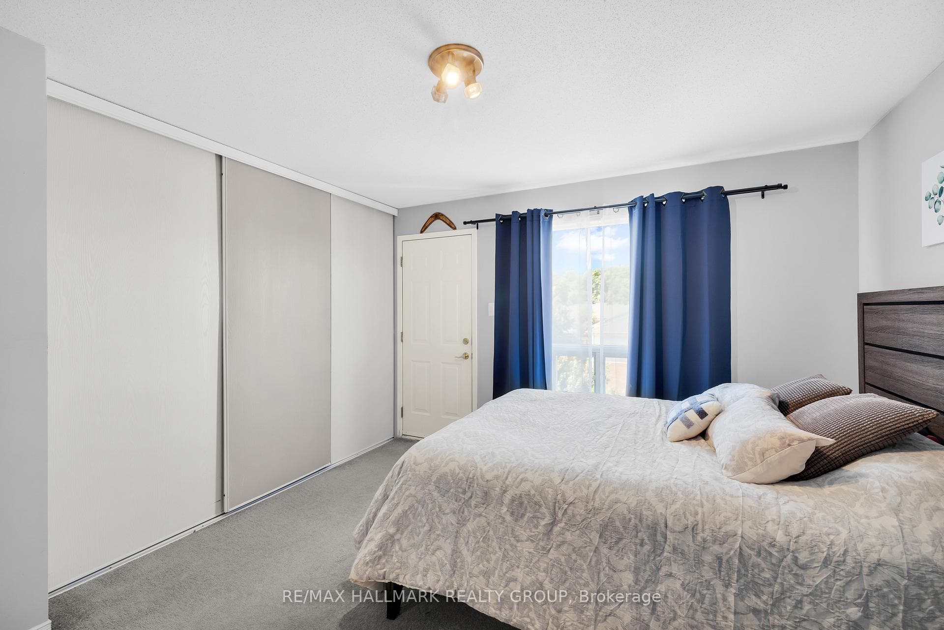 250 Cresthaven Drive Unit 3 photo 31