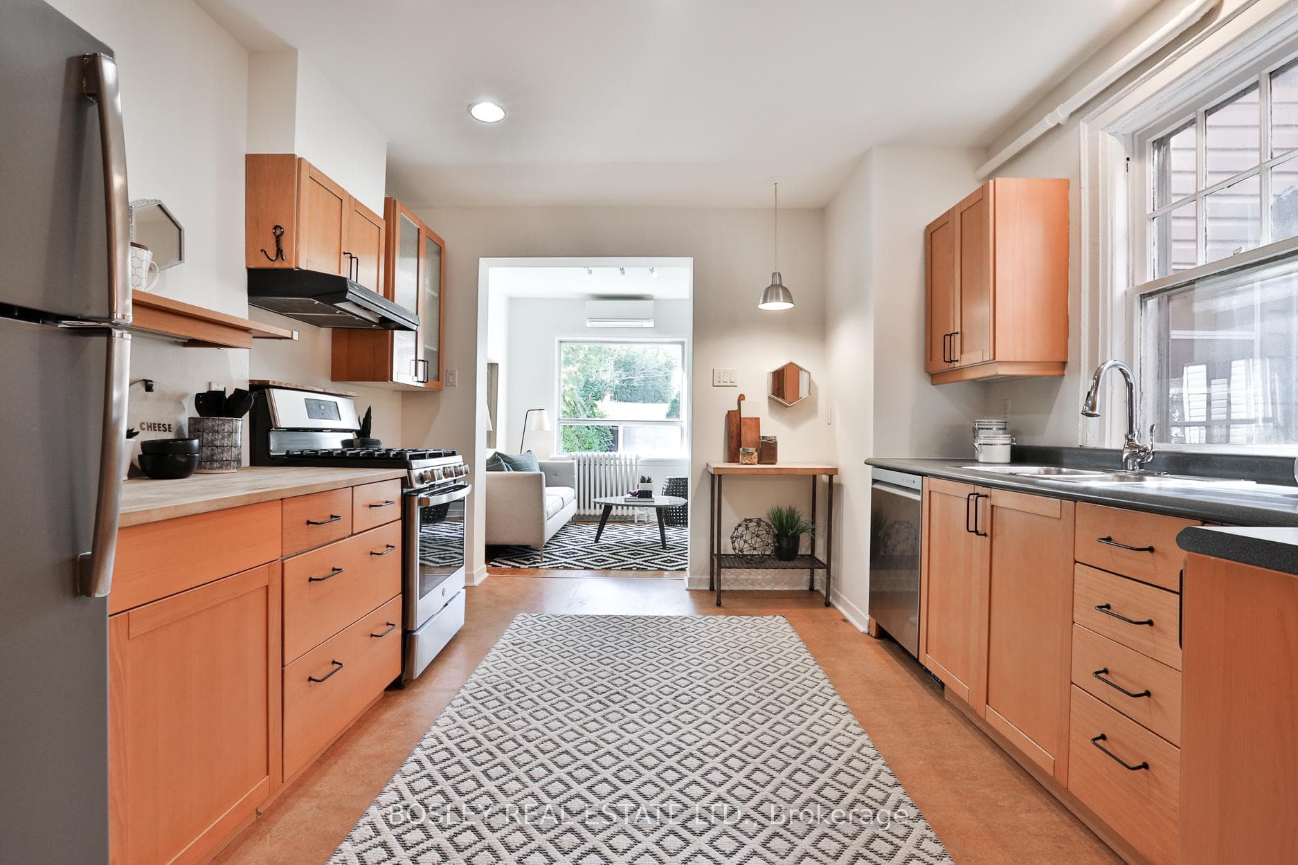 40 Borden Street photo 12