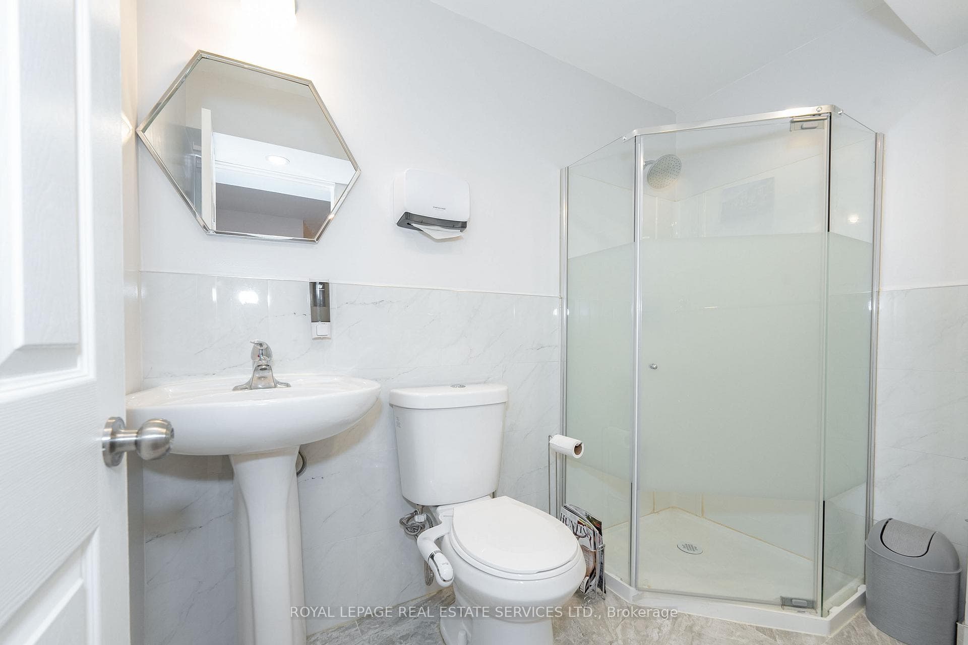 3396 Liptay Avenue photo 36