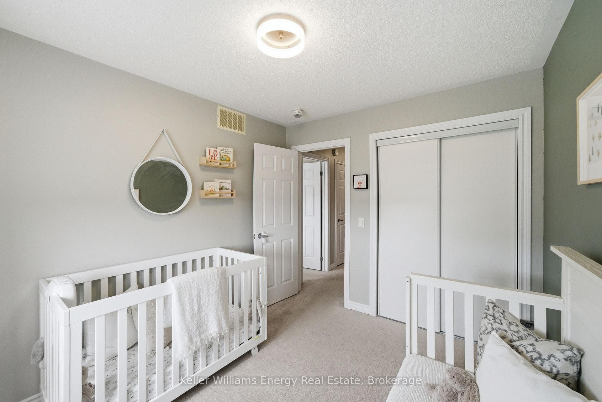 98 Tabaret Crescent photo 13