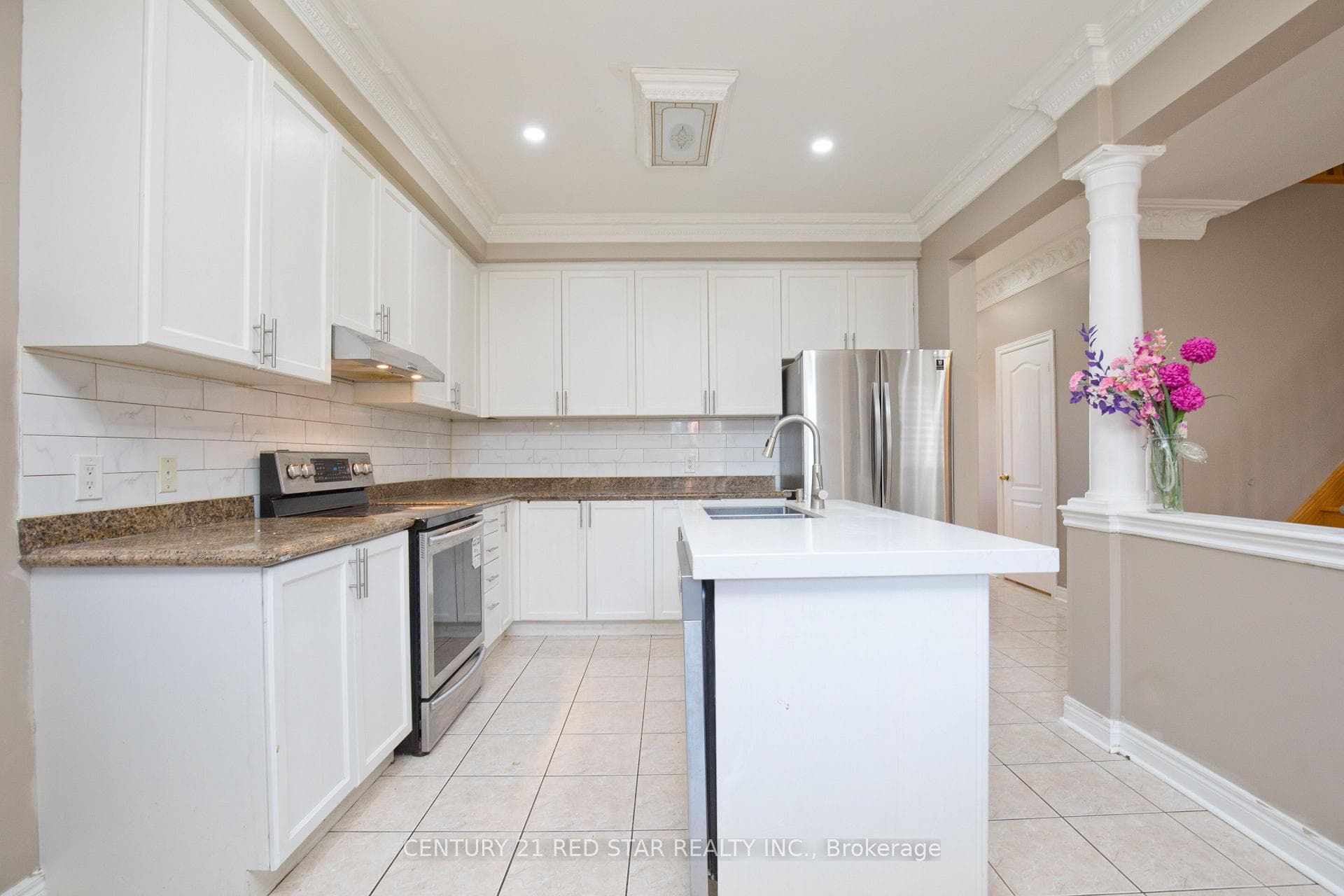 3 Okanagan Drive photo 16