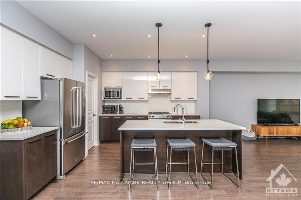 502 Featherfoil Way photo 8