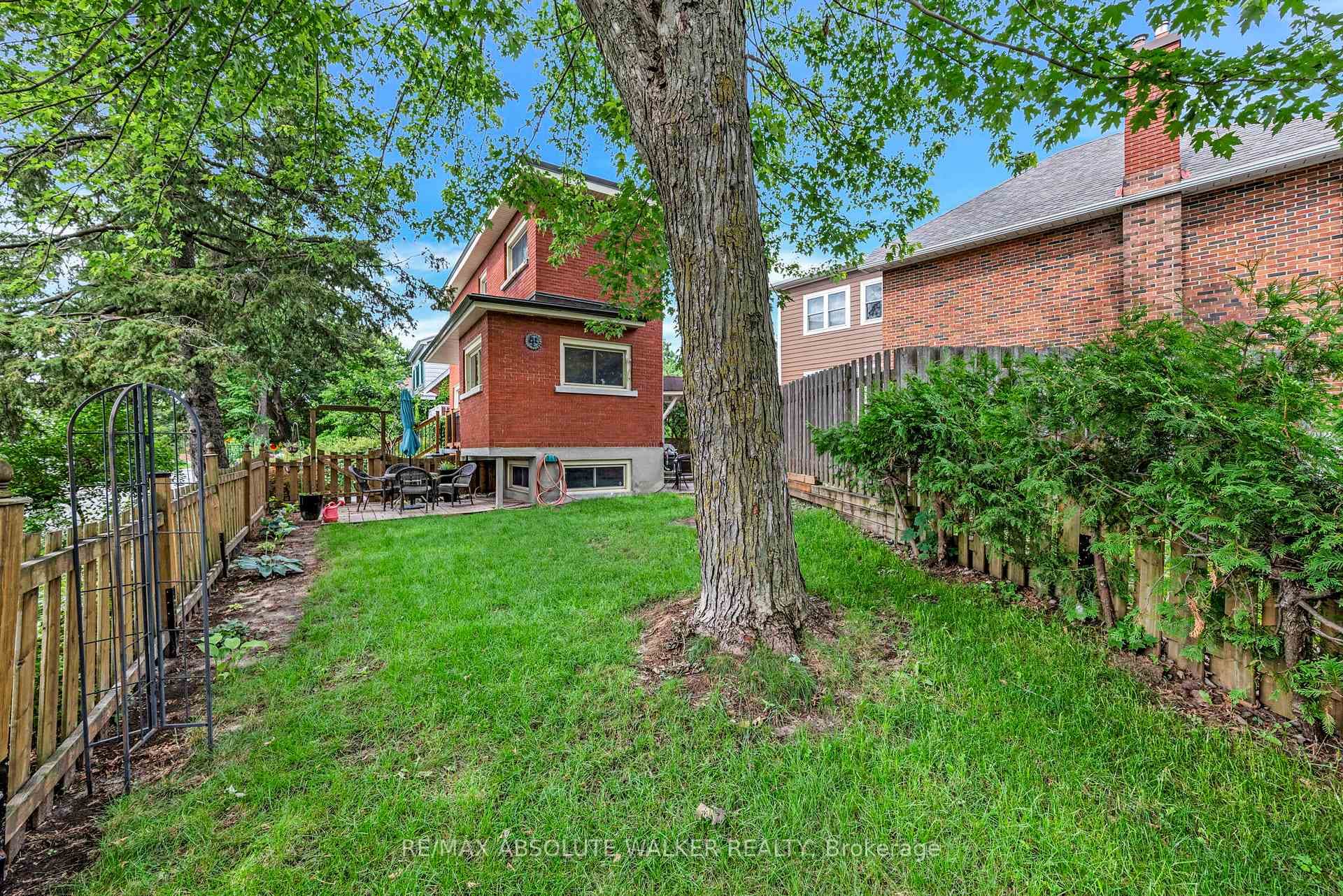 26 Riverdale Avenue photo 28