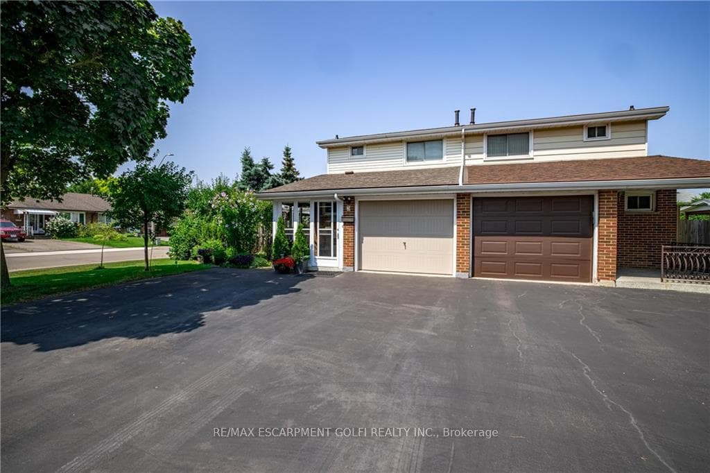 3 Vincent Court photo 2