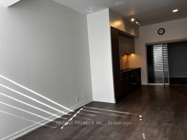 7 Buttermill Avenue Unit TH 20 photo 2