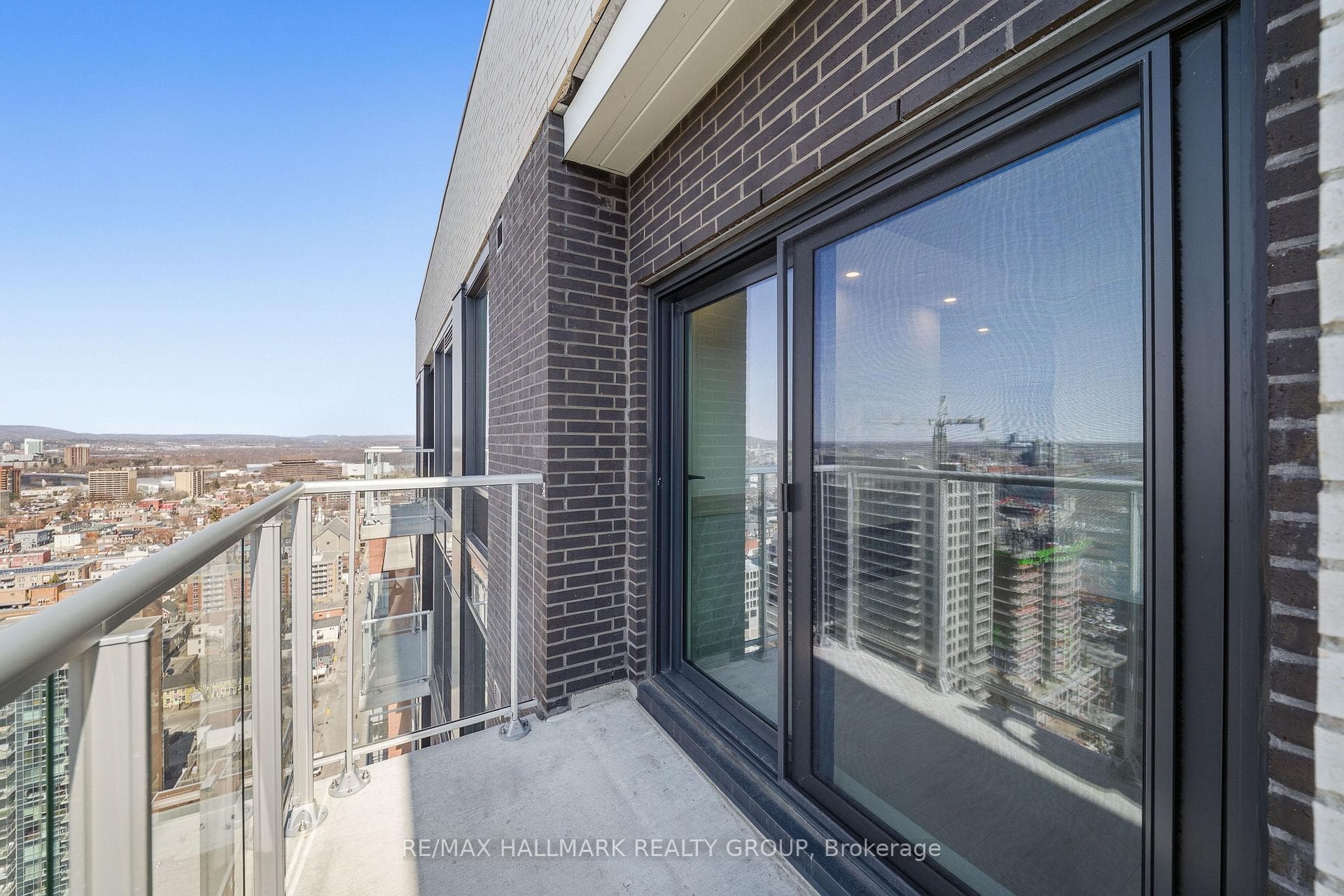 180 George Street Unit 2601 photo 23