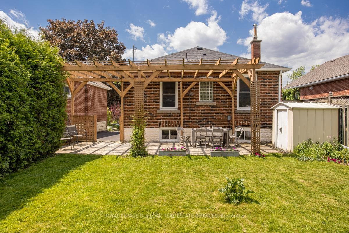 112 Bond Street photo 36