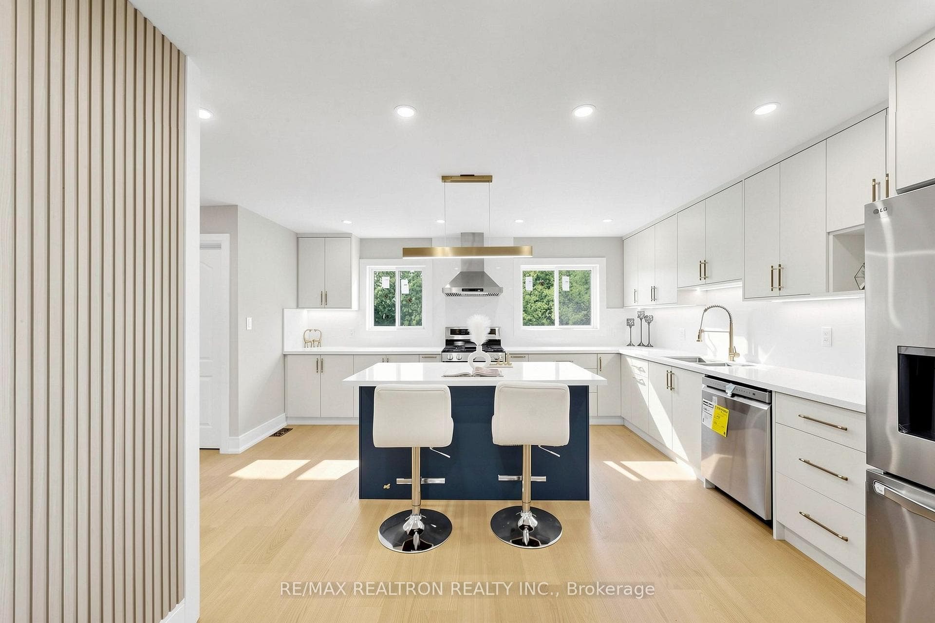 75 Pringle Avenue photo 15