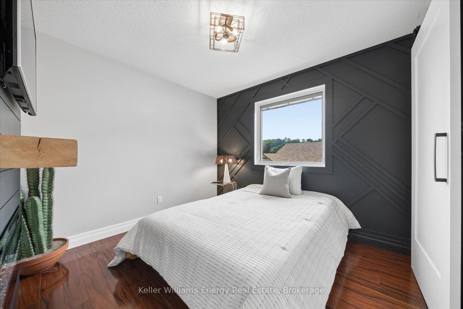 8280 Albert Court photo 22