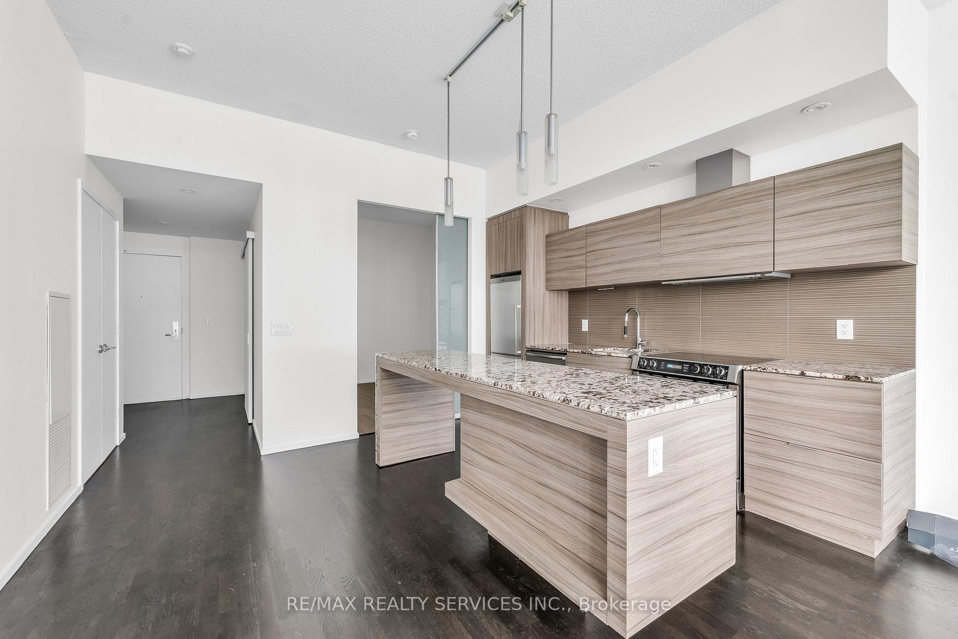 8 Charlotte Street Unit 206 photo 10