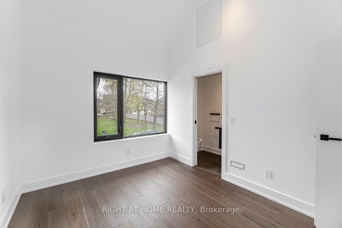 50 Roxton Road Unit 2nd photo 7