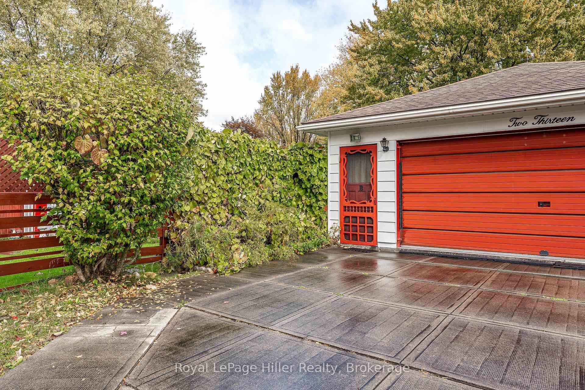 213 Home Street photo 40