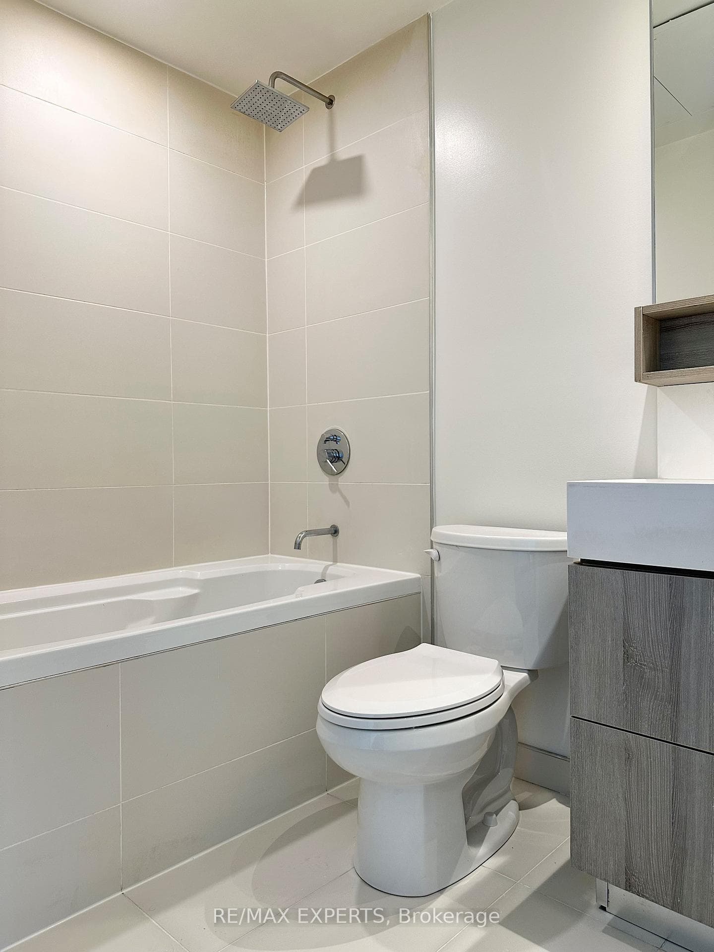 5 Soudan Avenue Unit 1116 photo 7