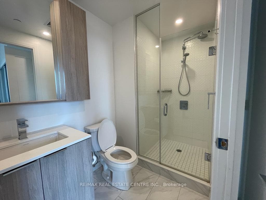 70 Annie Craig Drive Unit 1708 photo 5