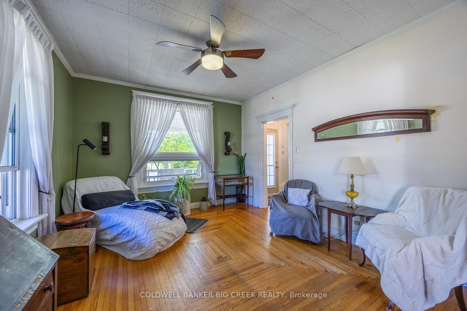 220 Queen Street photo 14