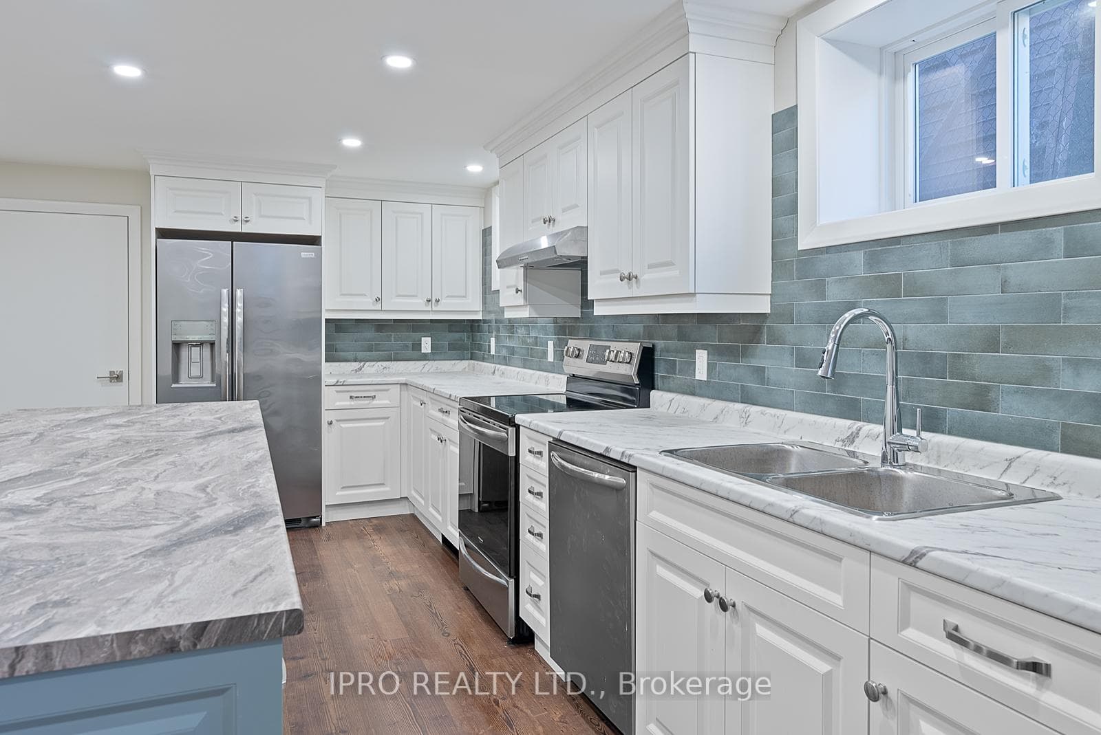 32 Gatesview Avenue Unit Lower photo 8