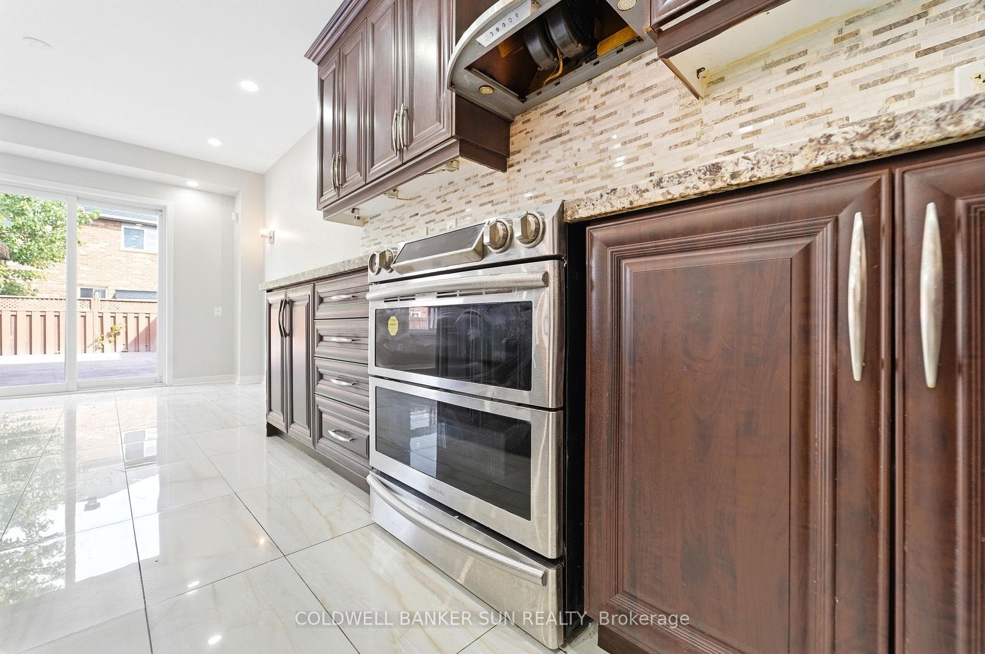 67 Tufton Crescent photo 9